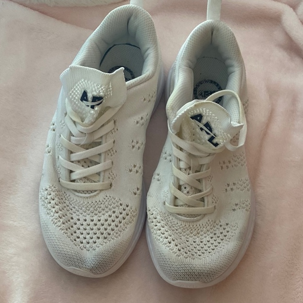 APL Women's Athletic Shoes - White